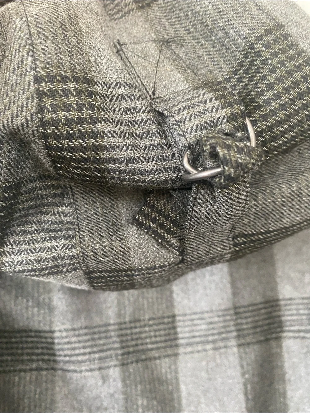 Billabong’s Men’s Gray Plaid Hooded 4 Pocket 1 inside Jacket With Adjustable Fit - Picture 11 of 15